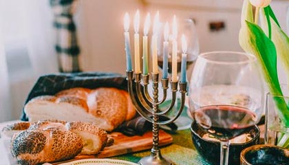 ayx爱游戏_ 关键调整！专家分析掘金教练在比赛中的战术变化！，ayx爱游戏平台官网